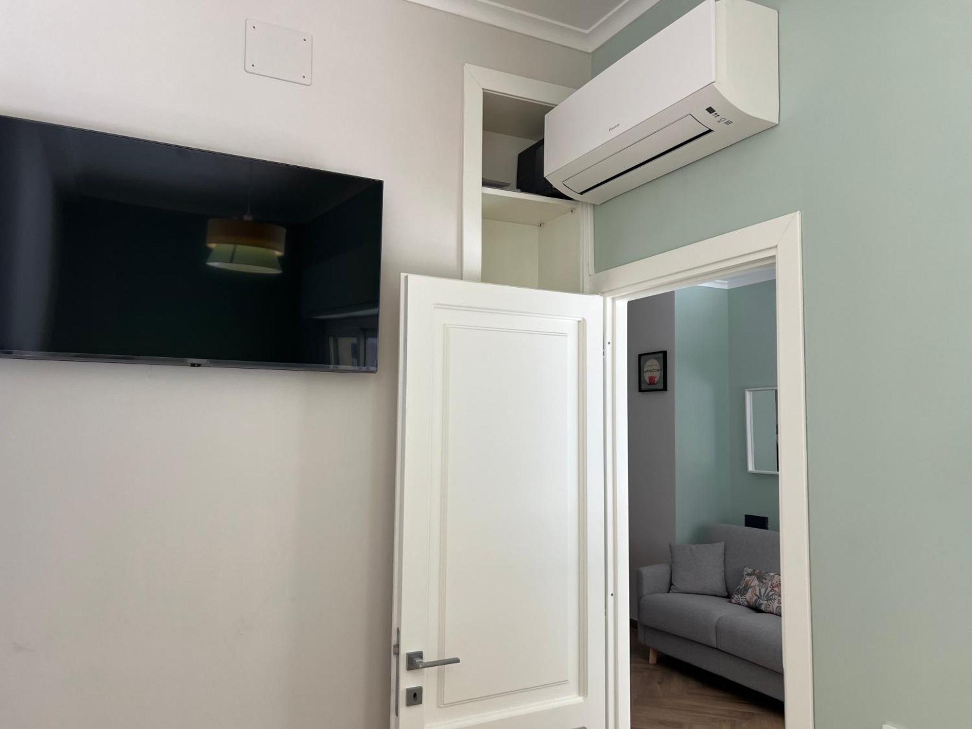 Corso Marconi Boutique Apartment - Luxury Central Apartment Next To The Port Civitavecchia Bagian luar foto